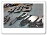 letras-de-aco-inox-escovado-032