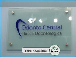 Painel de acrílico